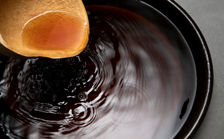 HANEGA vinegar in a bowl